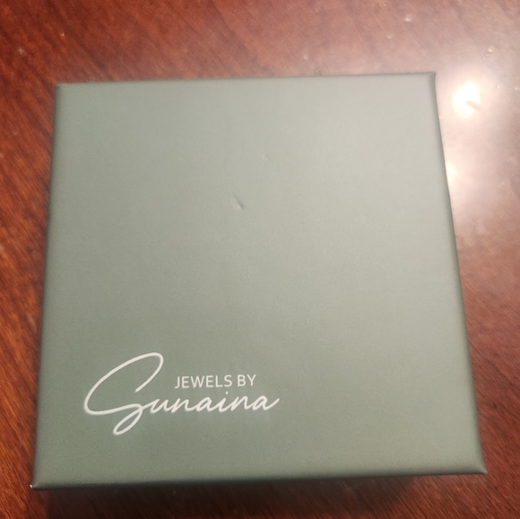 NARS Blush - Infatuated - Picture 3 of 4